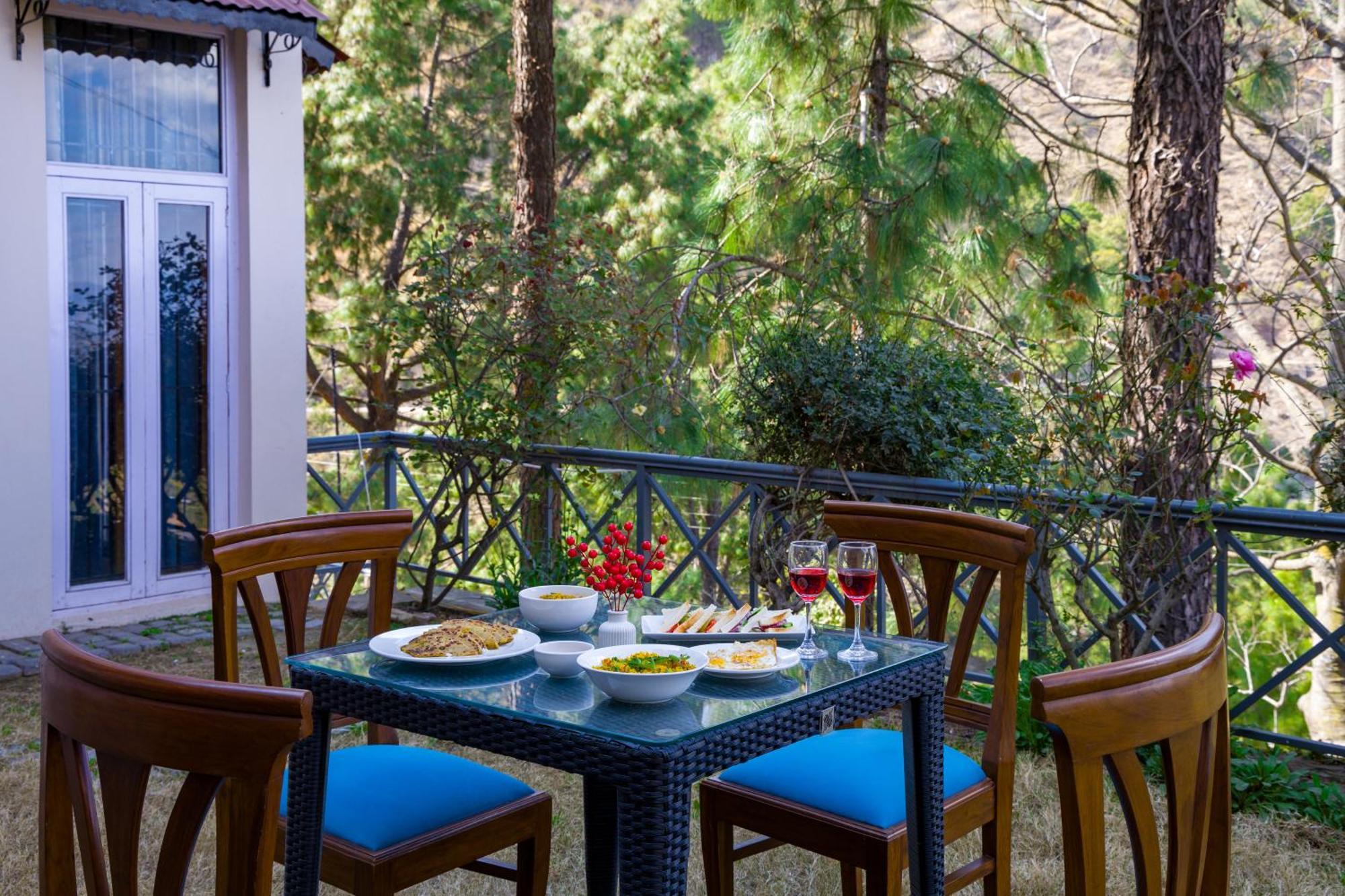 Alaya Stays Mehar Villa - 3 Bhk With Garden & Scenic Views Kasauli Εξωτερικό φωτογραφία