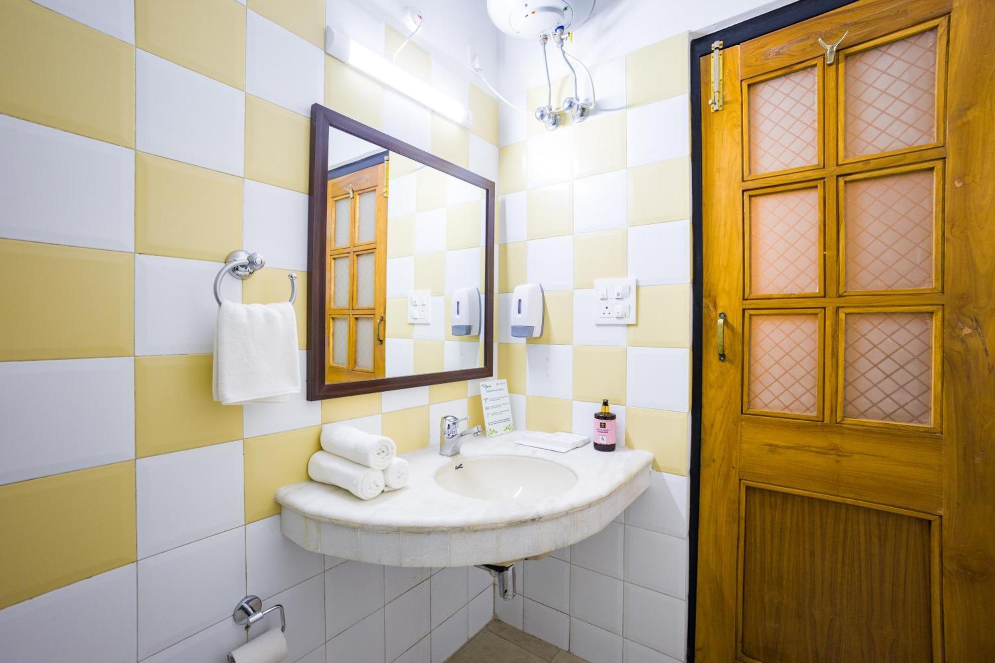 Alaya Stays Mehar Villa - 3 Bhk With Garden & Scenic Views Kasauli Εξωτερικό φωτογραφία